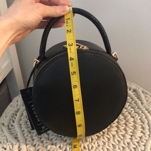 Black Circle Handbag - Picture 10 of 12